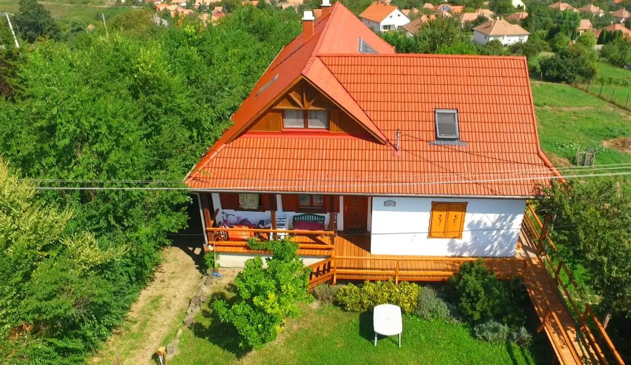شقة Kalaris Vendeghaz Hollókő المظهر الخارجي الصورة